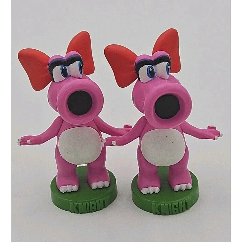 SUPER MARIO CHESS Yoshi Knight Replacement Pieces lot of 2
